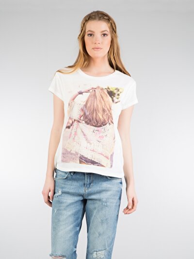COLINS белый женский футболки короткий рукав COLINS белый женский футболки короткий рукав<br>Пол: женский; Цвет: белый; Размер INT: L;