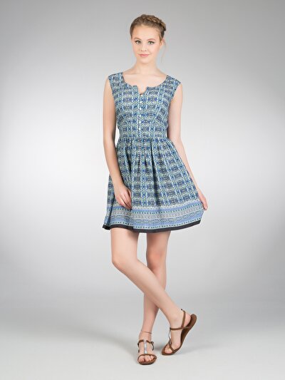 COLINS голубой COLINS голубой <br>Пол: женский; Цвет: сакс голубой; Размер INT: M;