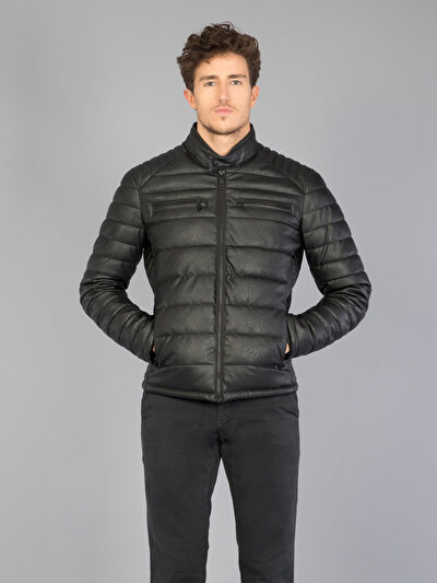 COLINS черный мужской куртки COLINS черный мужской куртки<br>Пол: мужской; Цвет: черный; Размер INT: XXL;