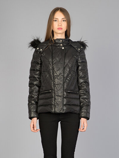 COLINS черный женский куртки COLINS черный женский куртки<br>Пол: женский; Цвет: черный; Размер INT: S;