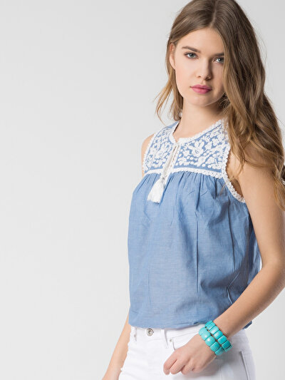 COLINS голубой COLINS голубой <br>Пол: женский; Цвет: голубой; Размер INT: L;