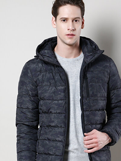COLINS зеленый мужской куртки COLINS зеленый мужской куртки<br>Пол: мужской; Цвет: зеленый; Размер INT: L;