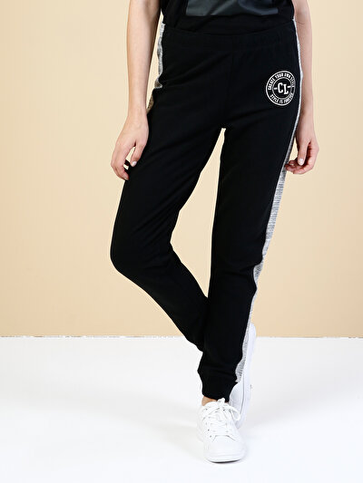 COLINS черный женский спортивные брюки COLINS черный женский спортивные брюки<br>Пол: женский; Цвет: черный; Размер INT: XS;