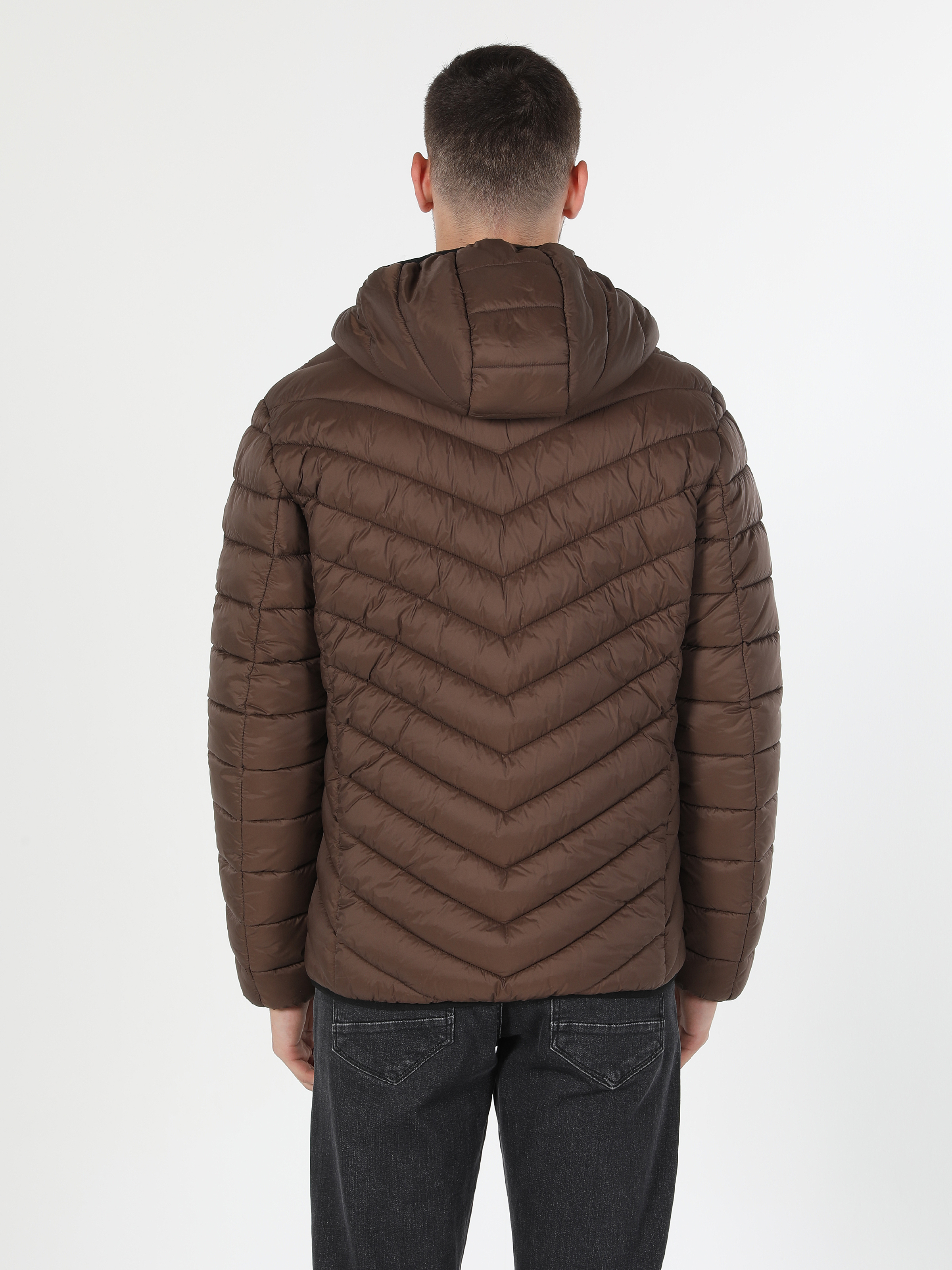 Показать информацию о Slim fit мужское коричневое пальто