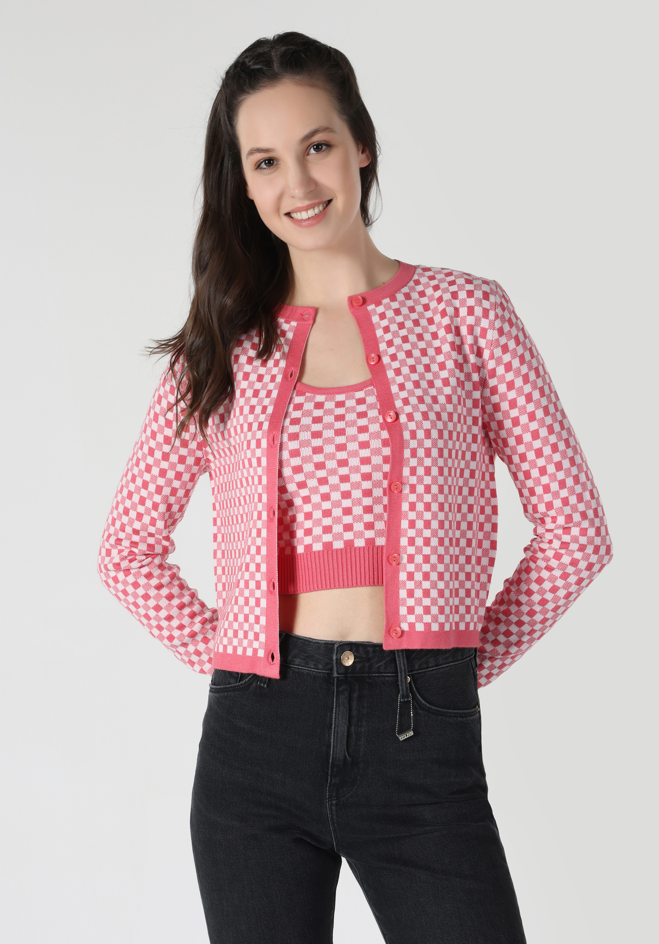 Показать информацию о Женский розовый кардиган slim fit