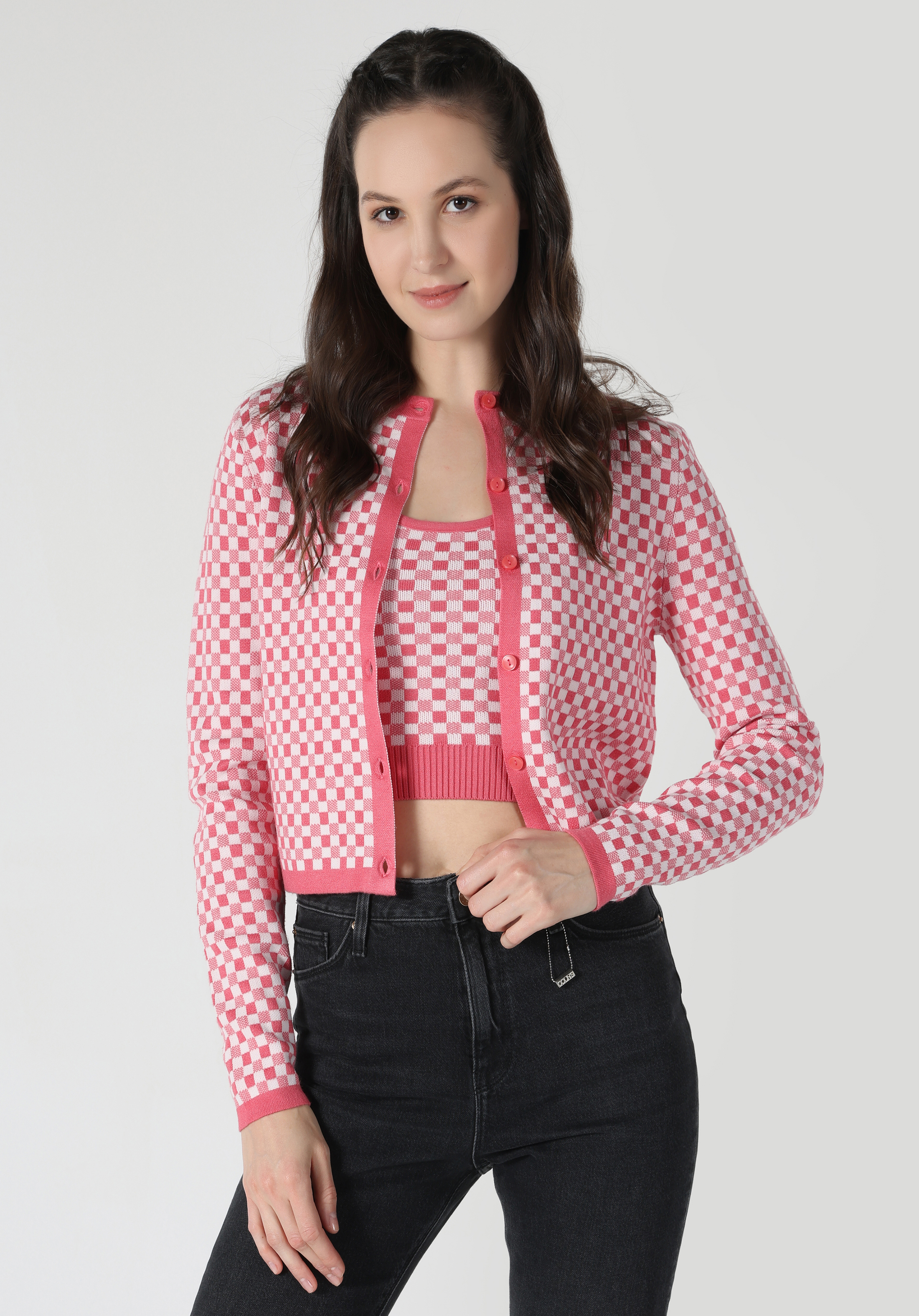 Показать информацию о Женский розовый кардиган slim fit