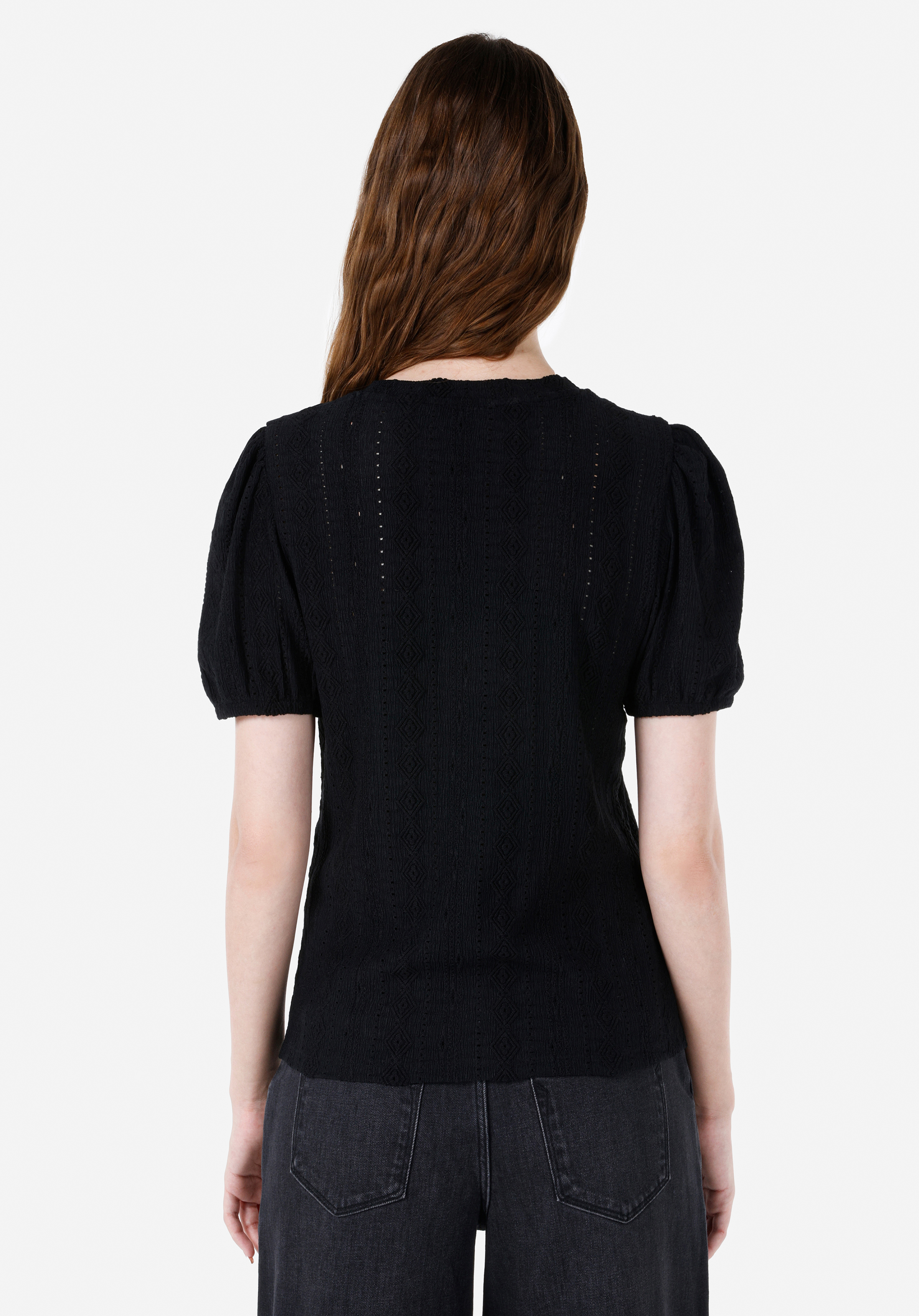 Показать информацию о Slim fit женская черная футболка с круглым вырезом и коротким рукавом