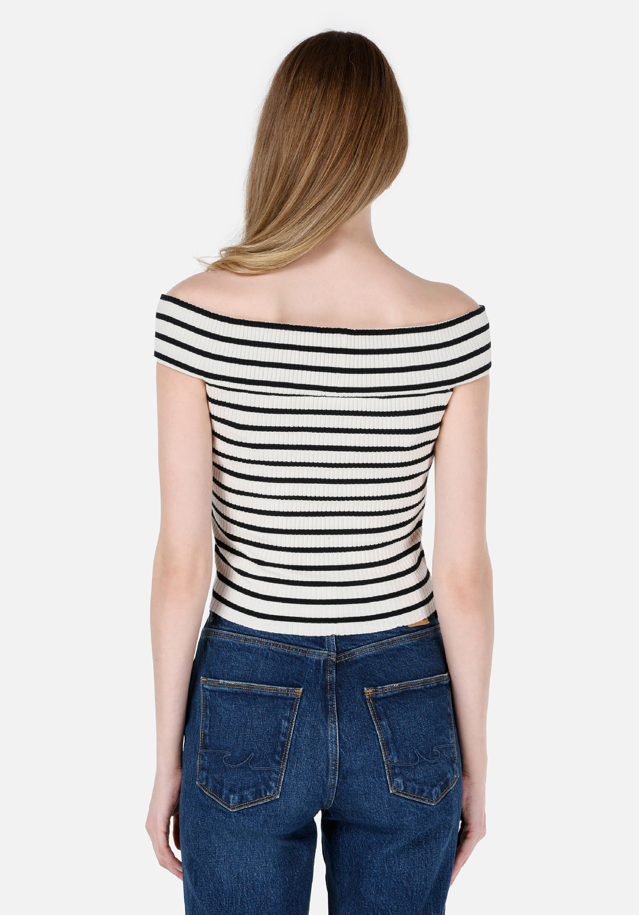 Показать информацию о Slim fit лодочка воротник женская черная футболка с коротким рукавом