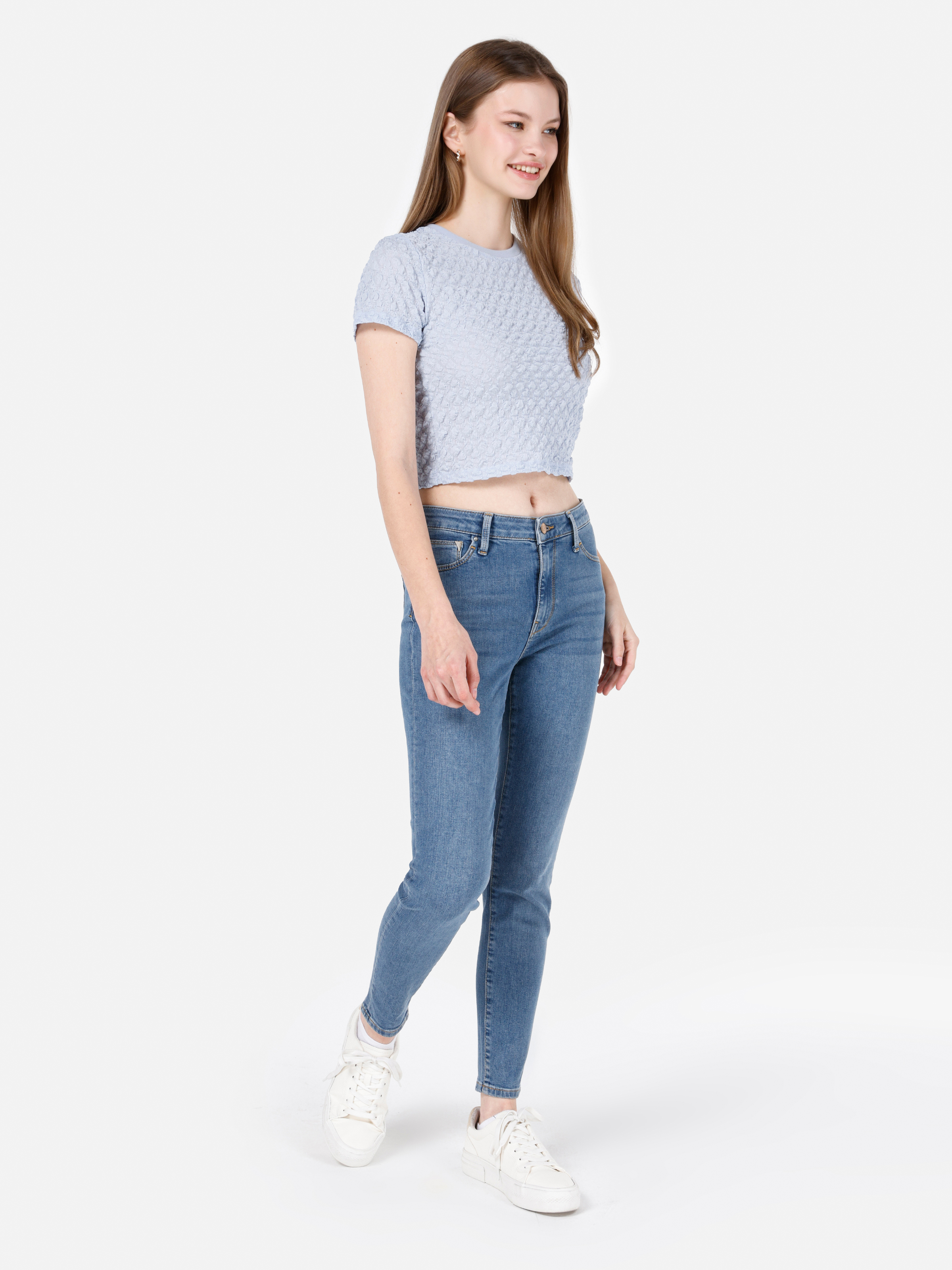 Показать информацию о Slim fit женская синяя футболка с коротким рукавом и круглым вырезом