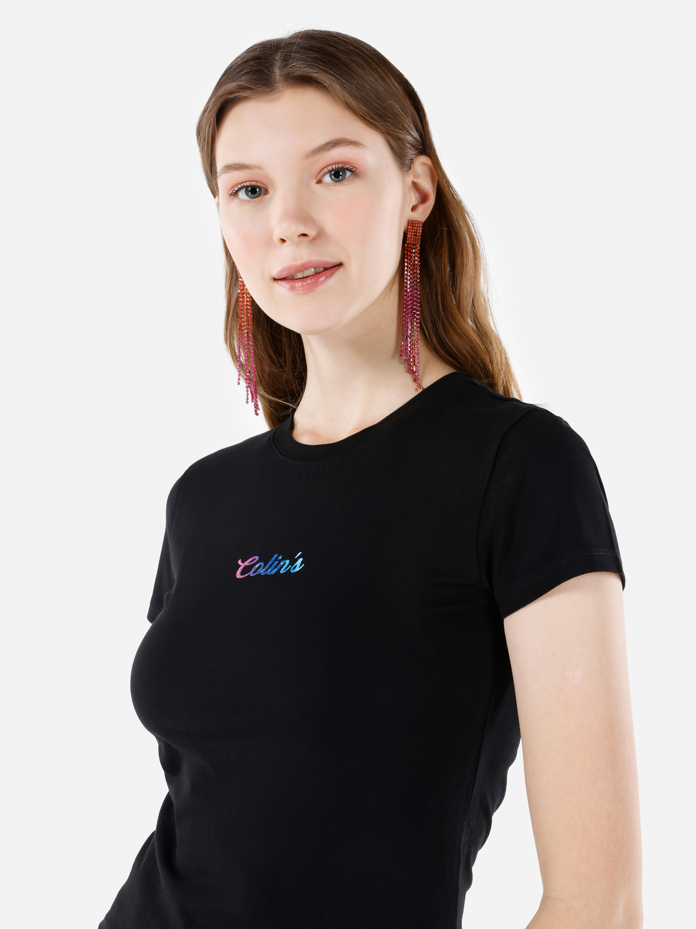 Показать информацию о Slim fit женская черная футболка с круглым вырезом и коротким рукавом