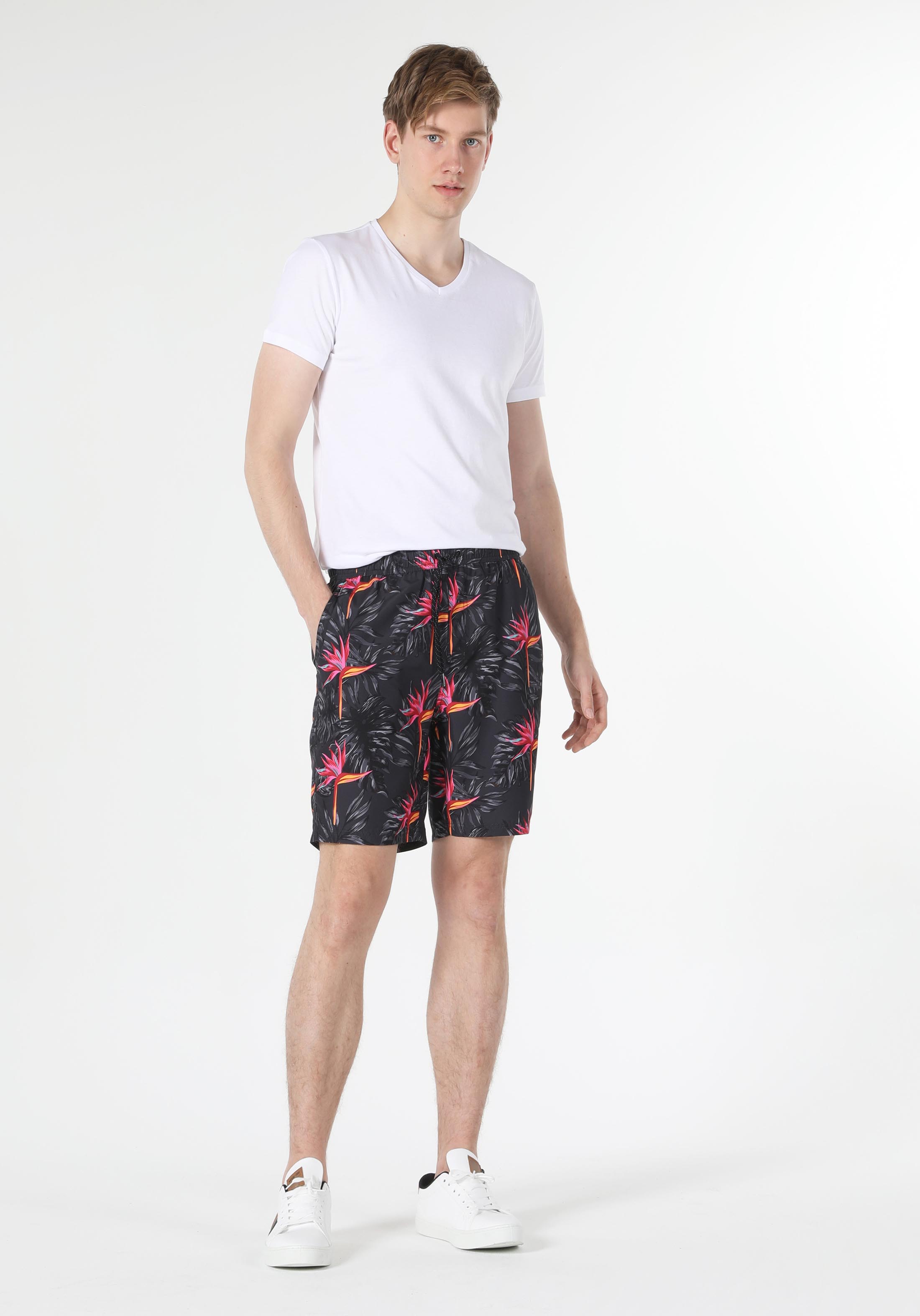 Показать информацию о Slim fit мужские антрацитовые плавательные шорты