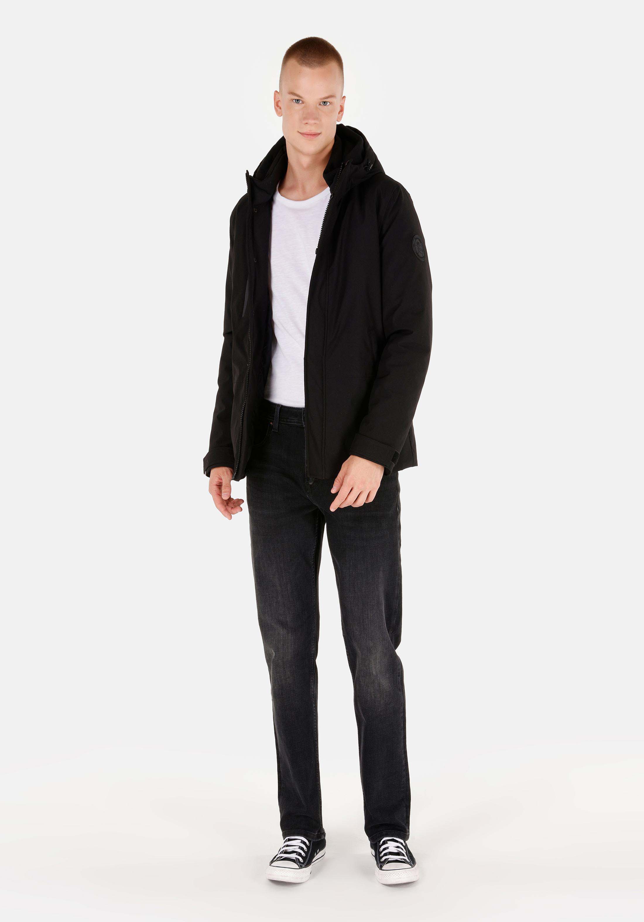 Показать информацию о Мужская куртка