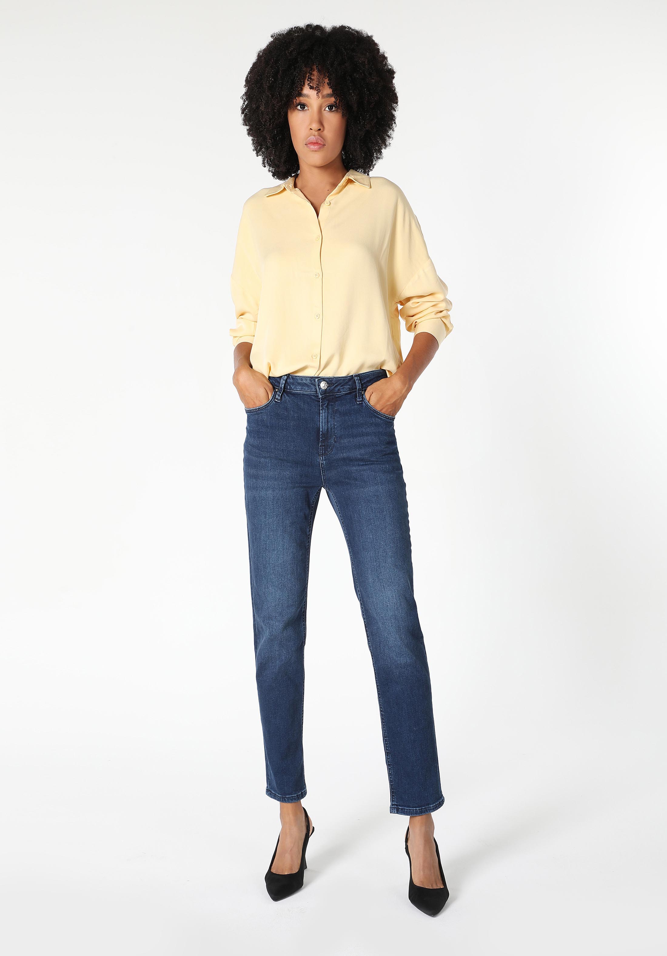 Показать информацию о Женские джинсы деним slim fit прямые средняя посадка