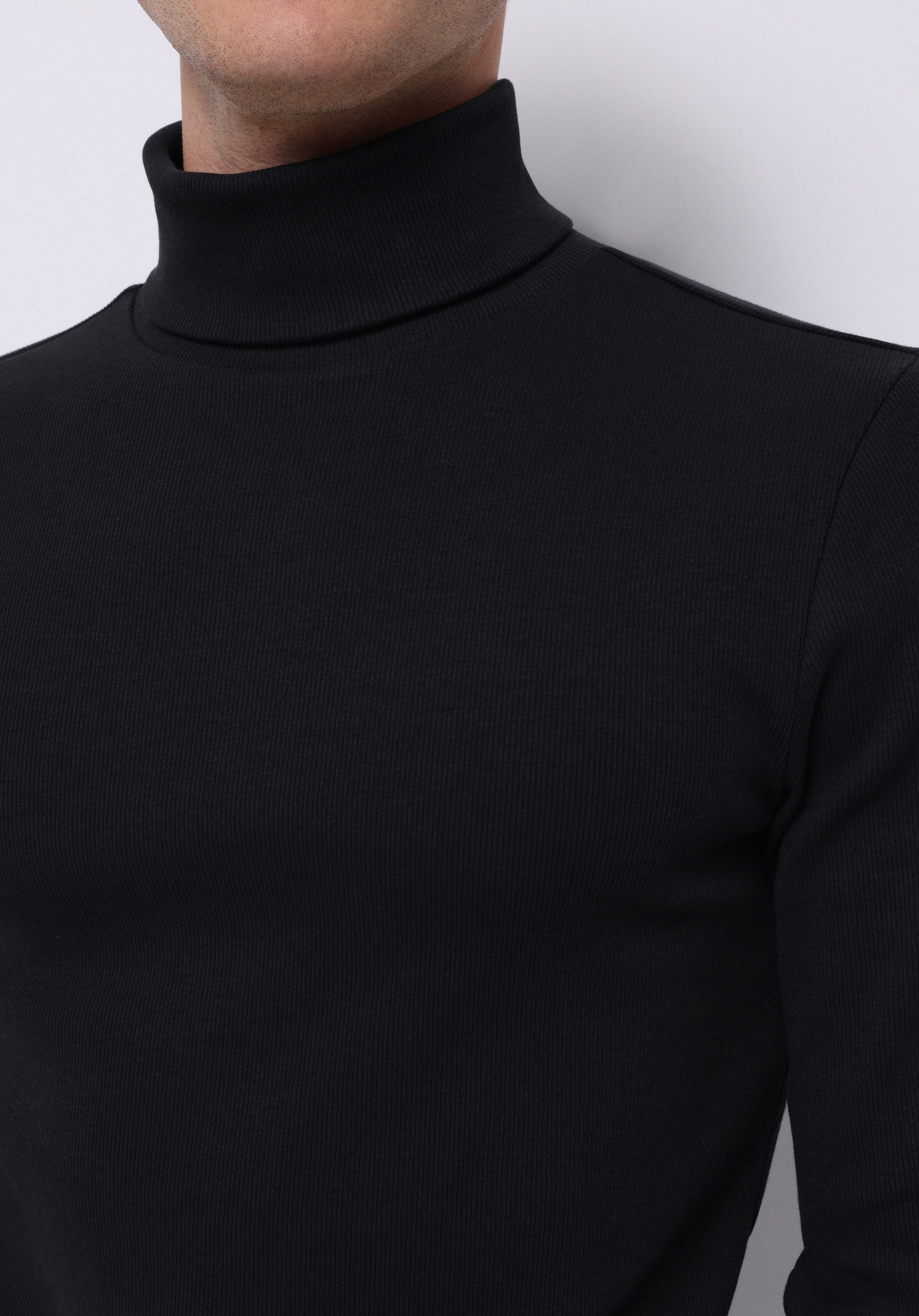 Показать информацию о Slim fit полуводолазка прямая мужская темно-синяя футболка с длинным рукавом