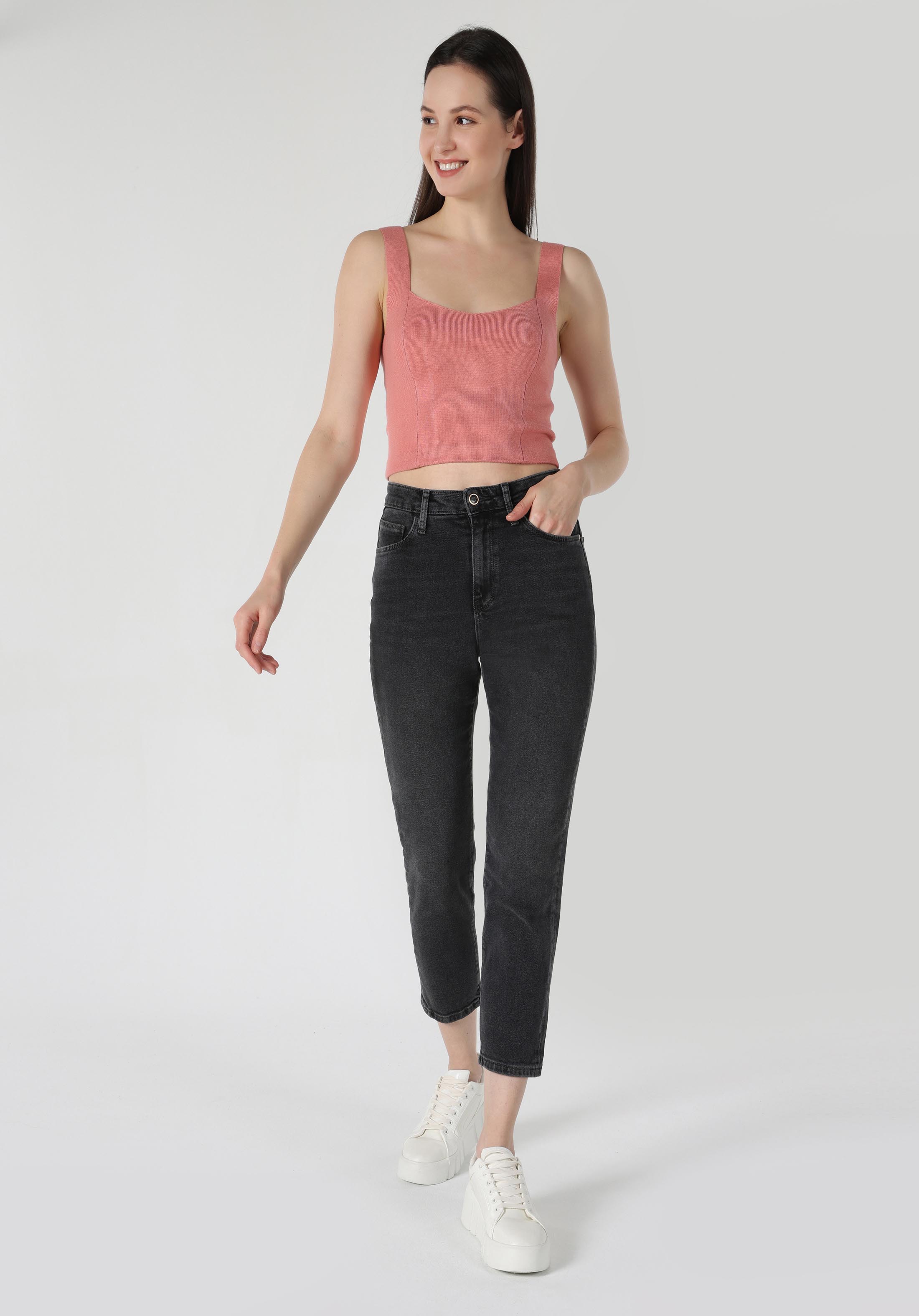 Показать информацию о Slim fit средняя талия узкие женские серые джинсы