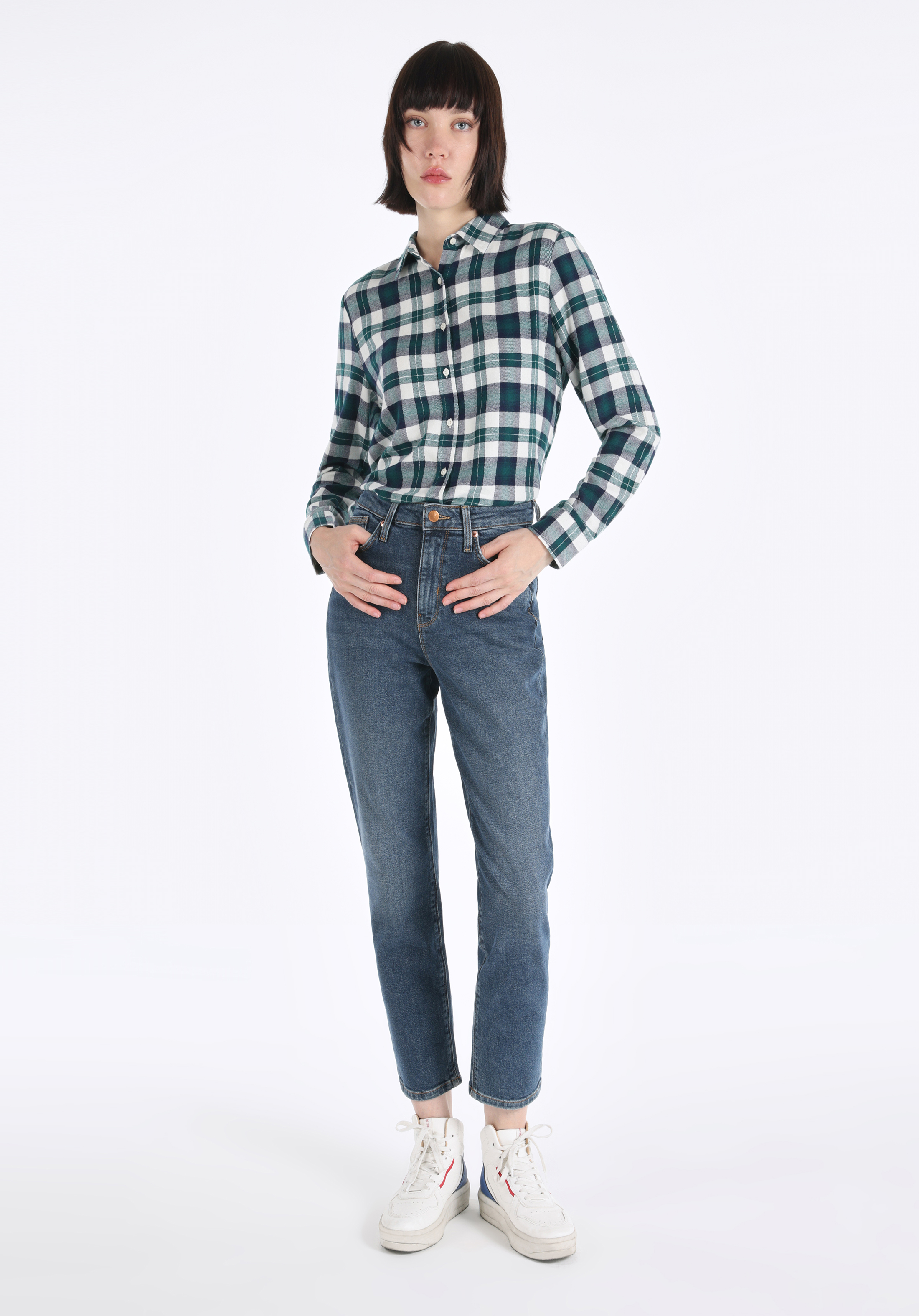 Показать информацию о Slim fit средняя талия узкие женские джинсы цвета индиго