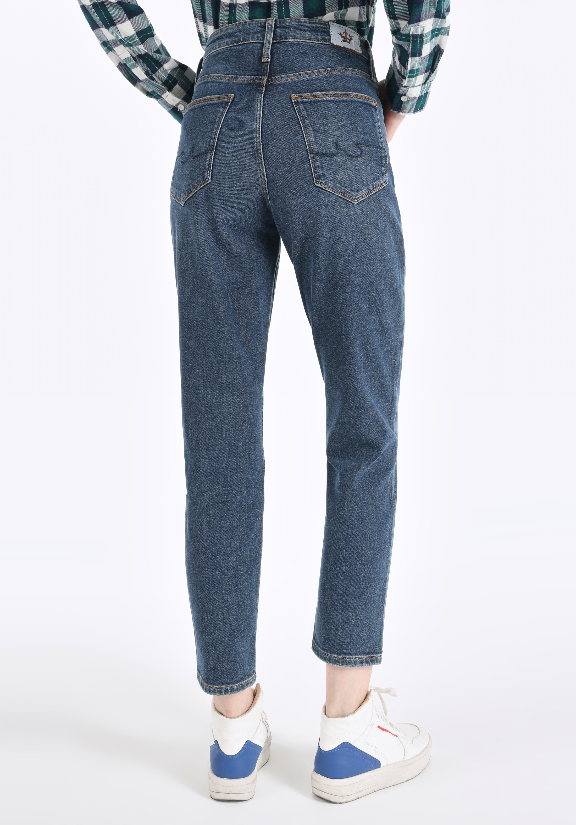 Показать информацию о Slim fit средняя талия узкие женские джинсы цвета индиго