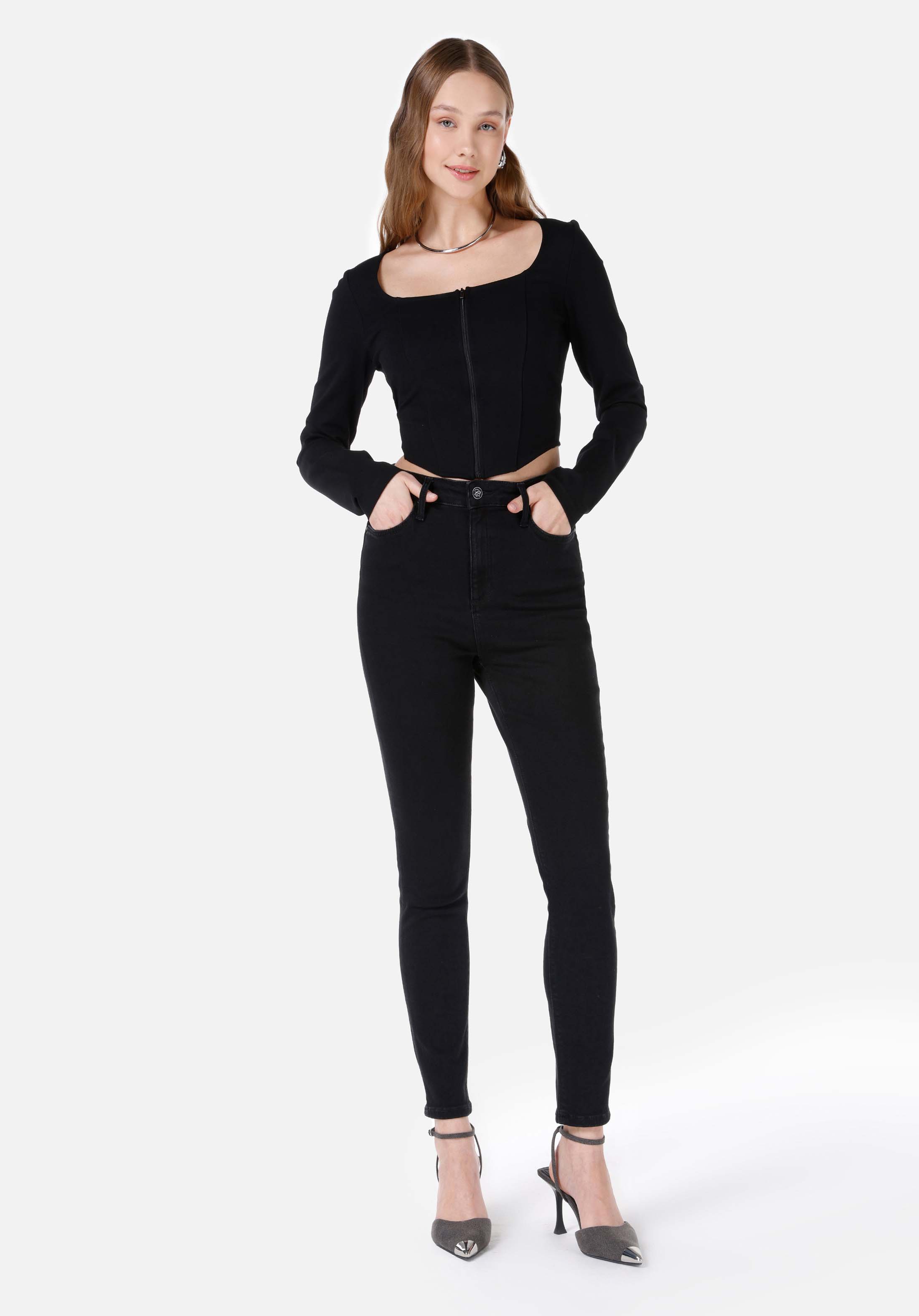 Показать информацию о Женские черные джинсы skinny fit