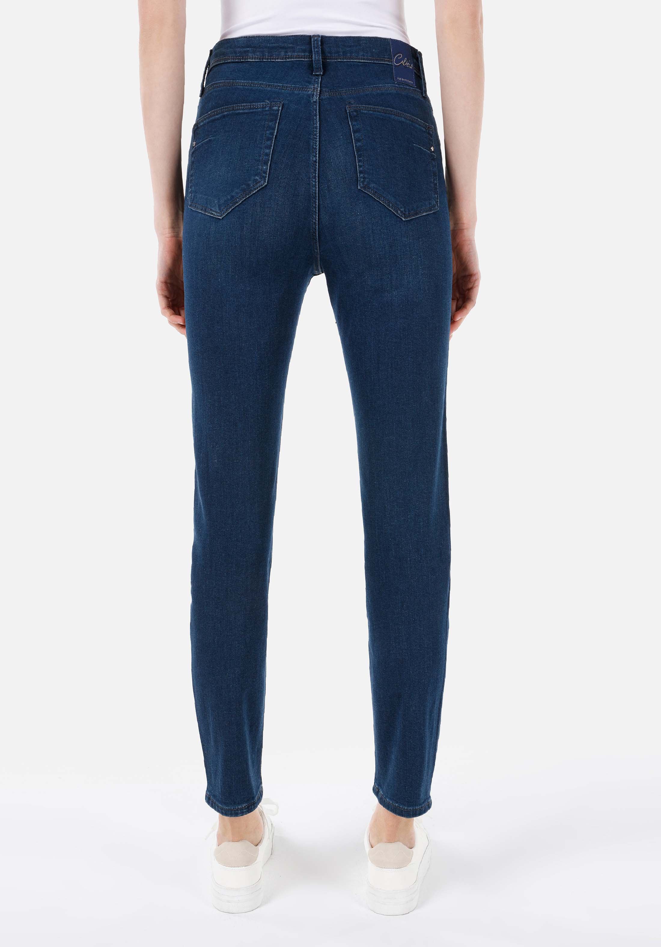 Показать информацию о Женские джинсы темный индиго slim fit