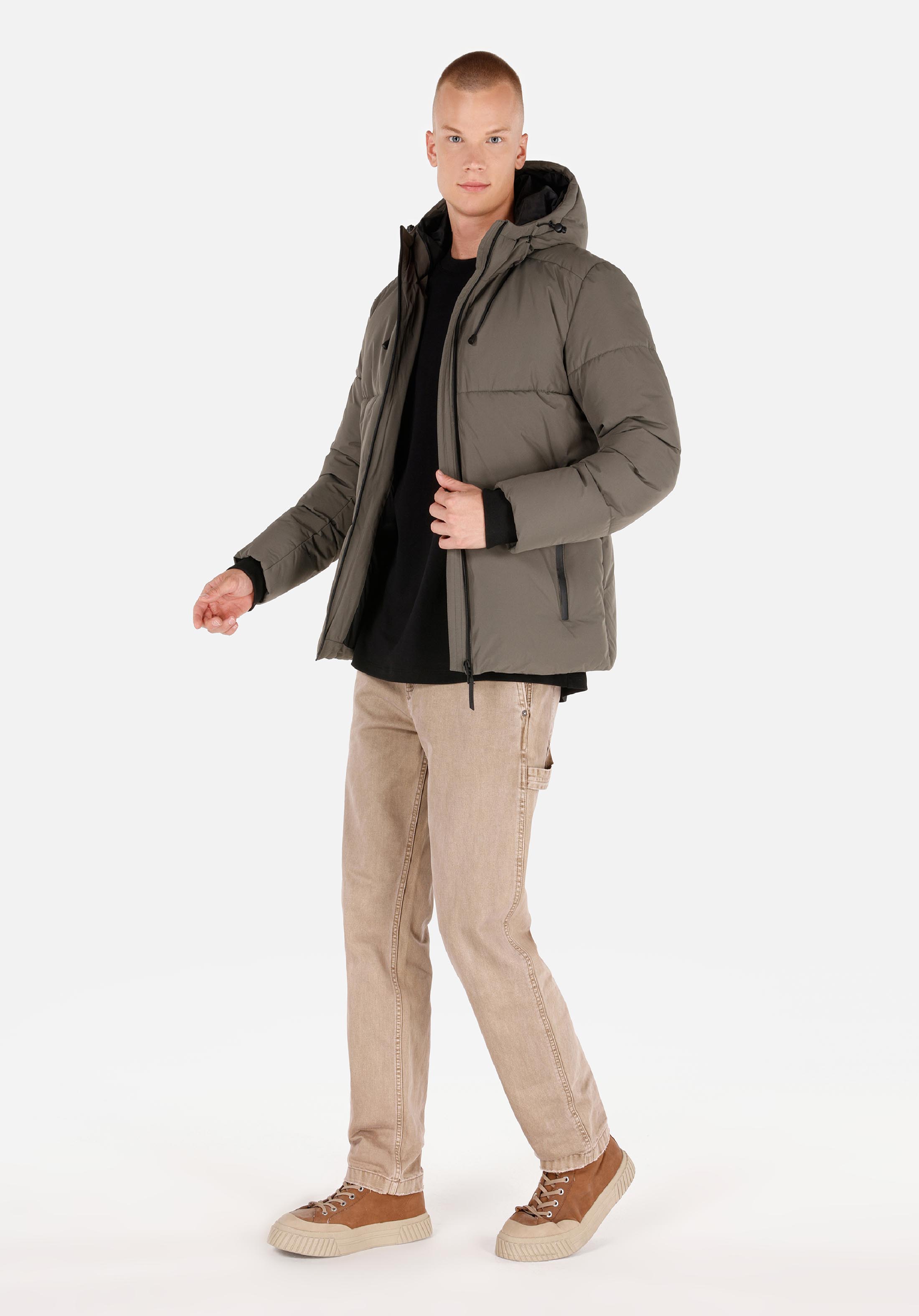 Показать информацию о Мужское зеленое пальто slim fit