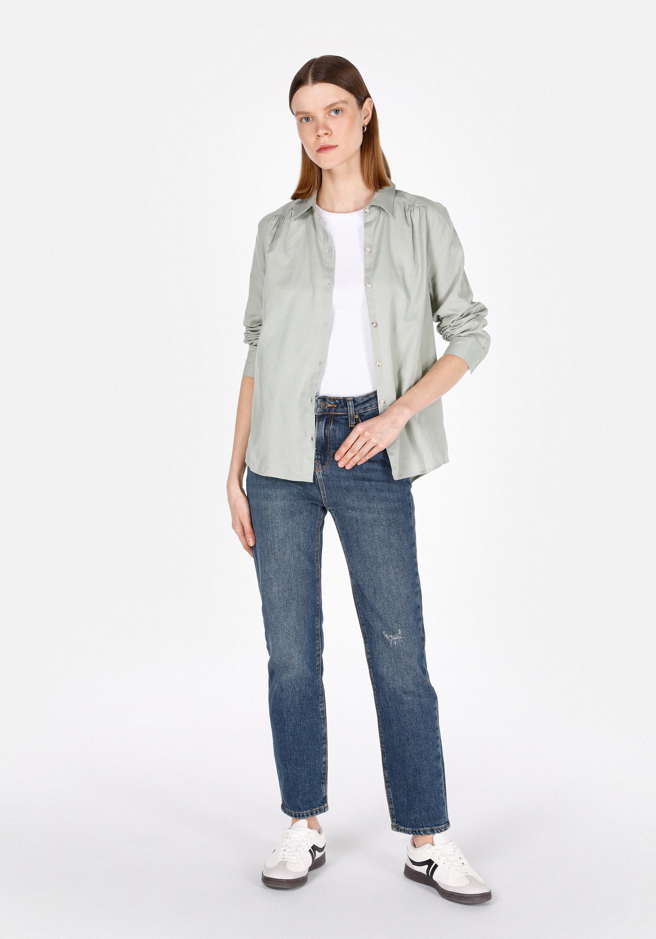 Показать информацию о Женские джинсы индиго slim fit прямые средняя посадка