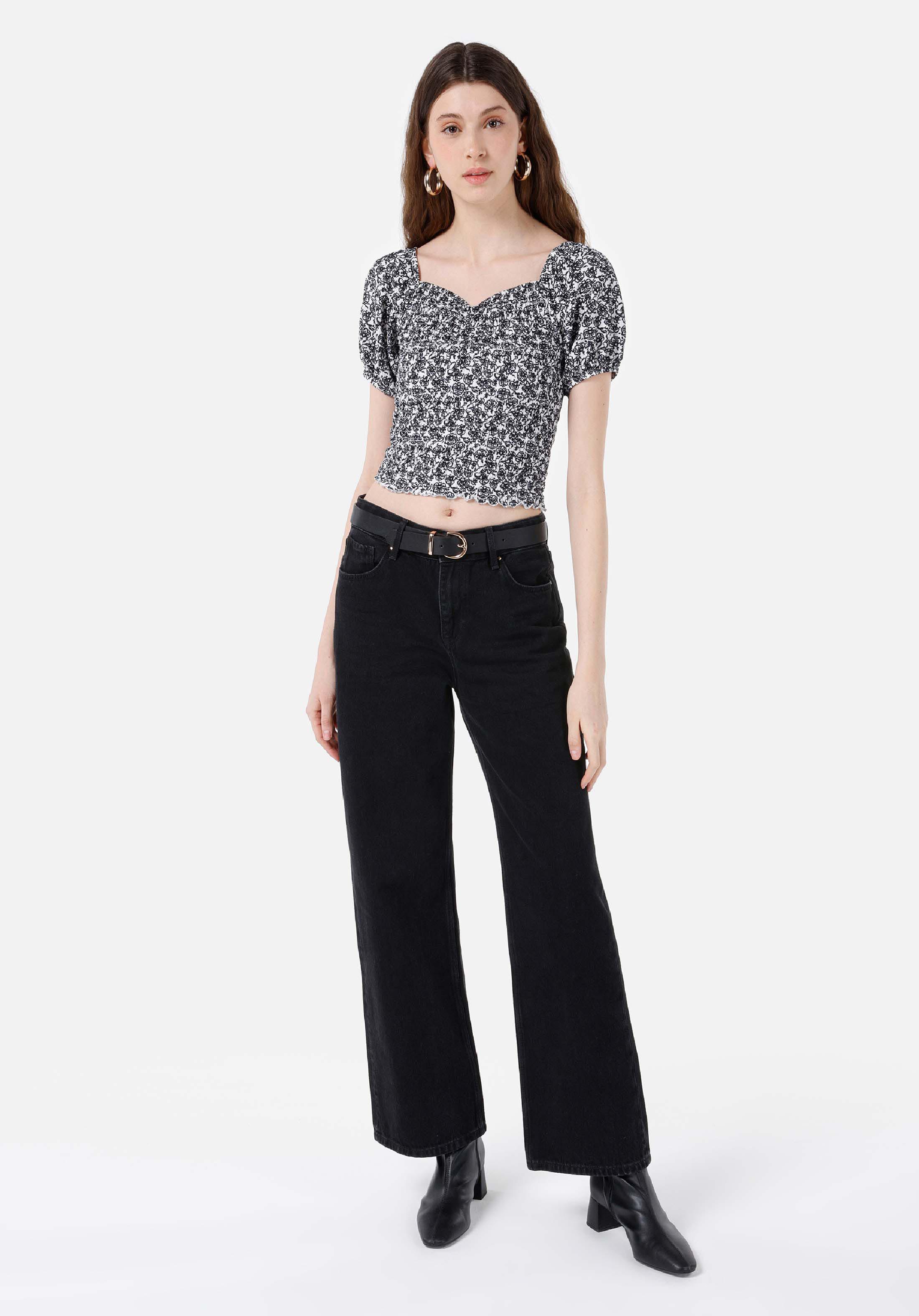 Показать информацию о Slim fit женская футболка с v-образным вырезом и черным арбузом