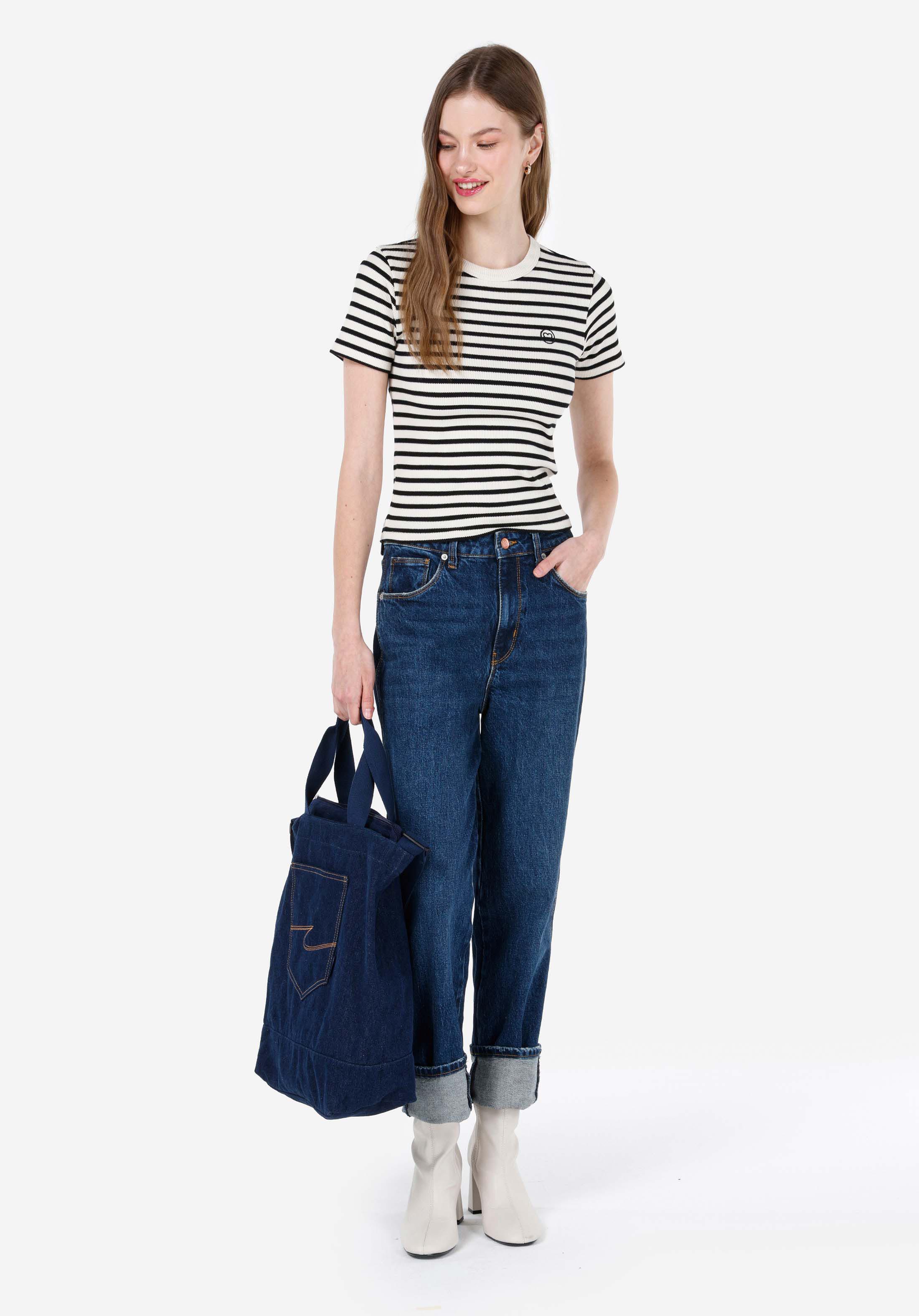 Показать информацию о Slim fit женская черная футболка с круглым вырезом и коротким рукавом