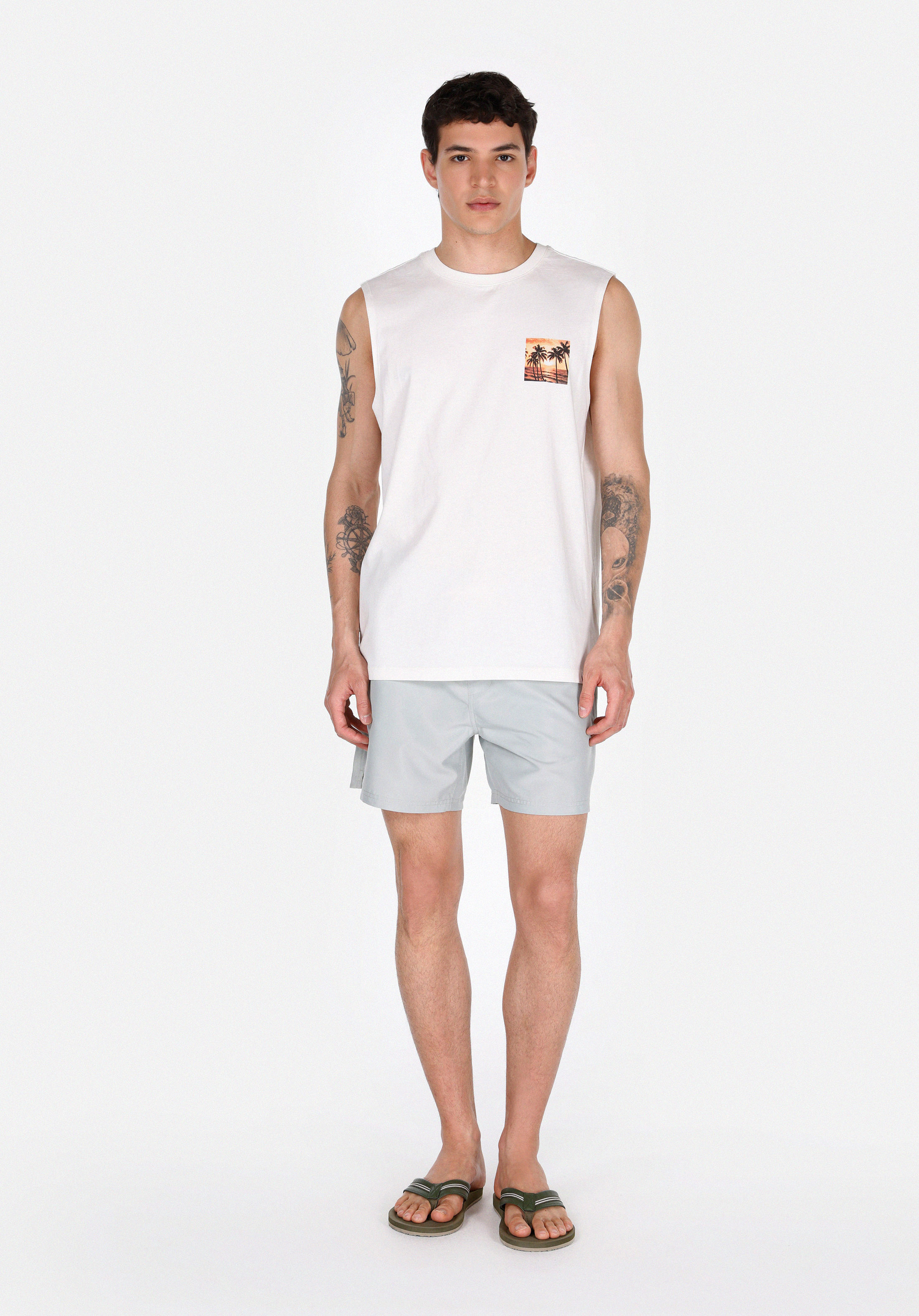Показать информацию о Slim fit прямые мужские зеленые плавательные шорты
