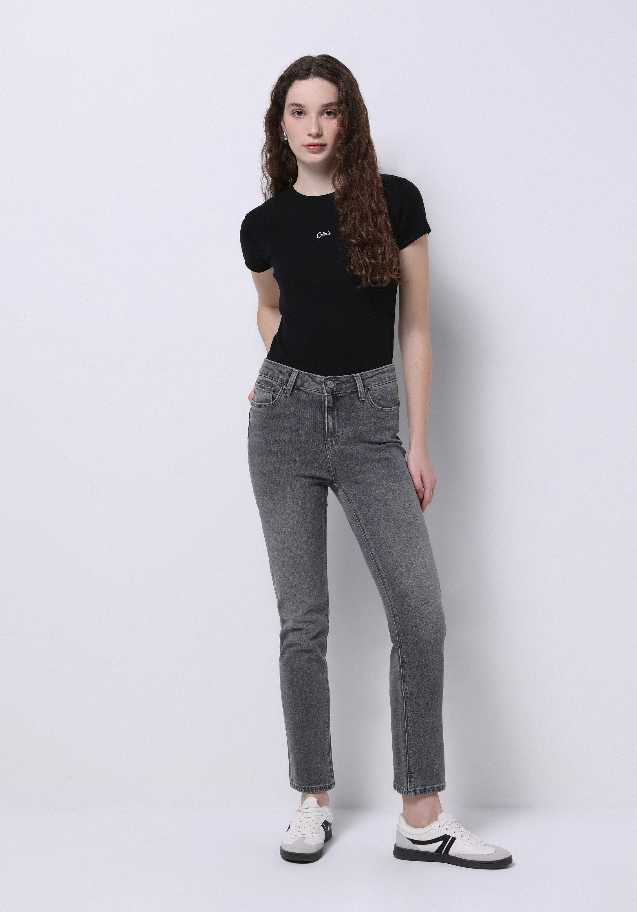 Показать информацию о Женские черные джинсы slim fit