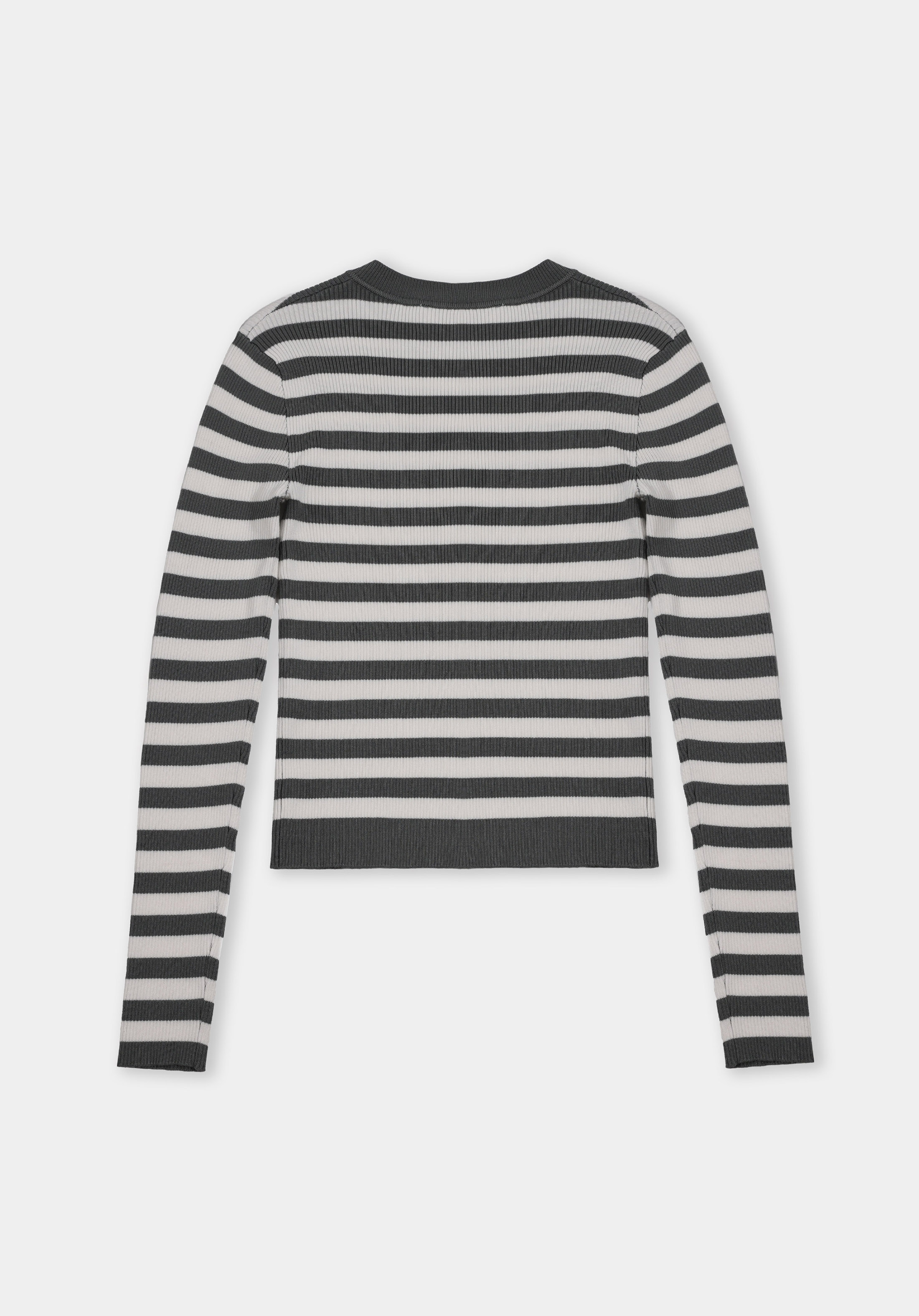 Показать информацию о Женский свитер