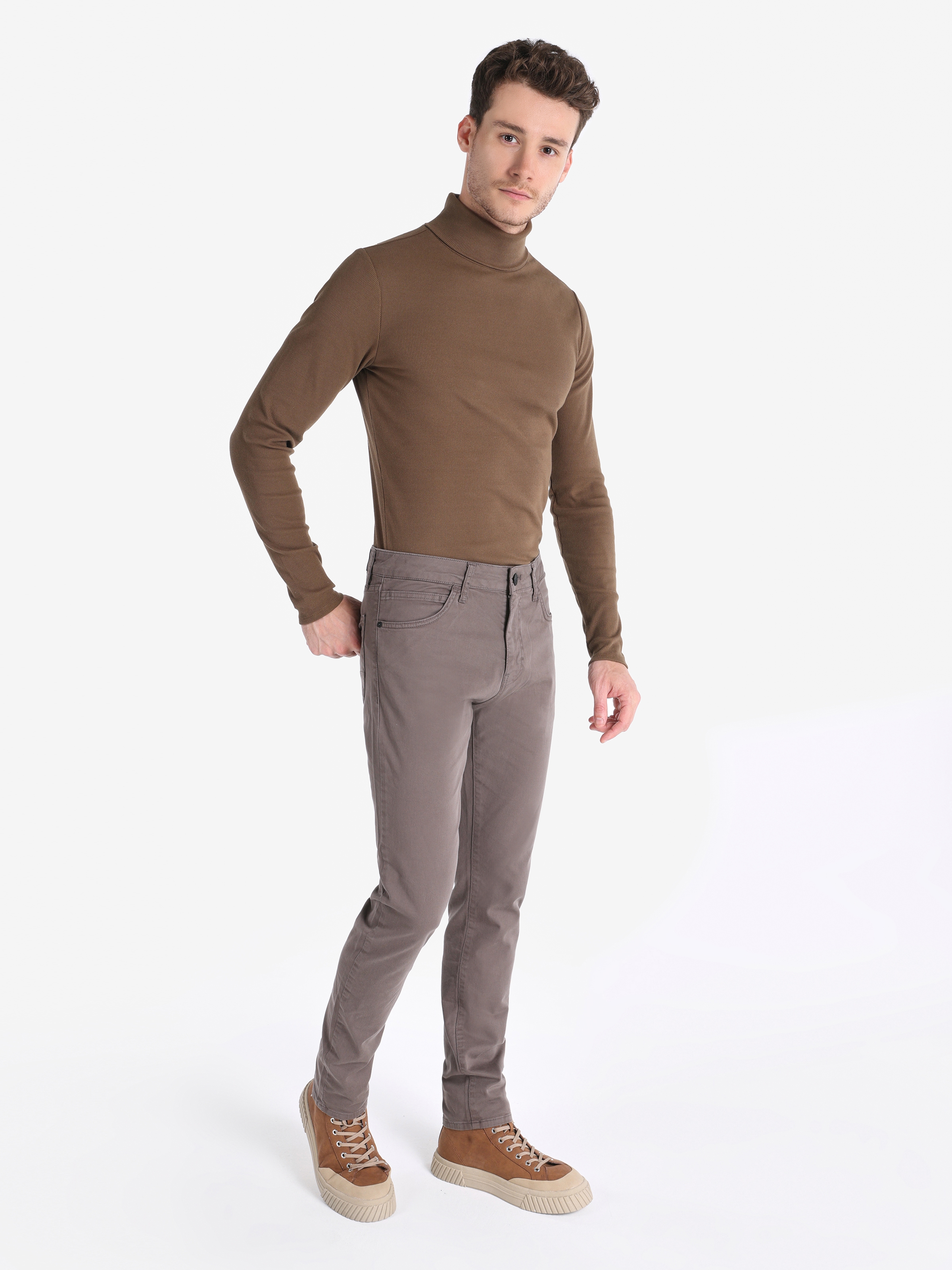 брюки антрацит.