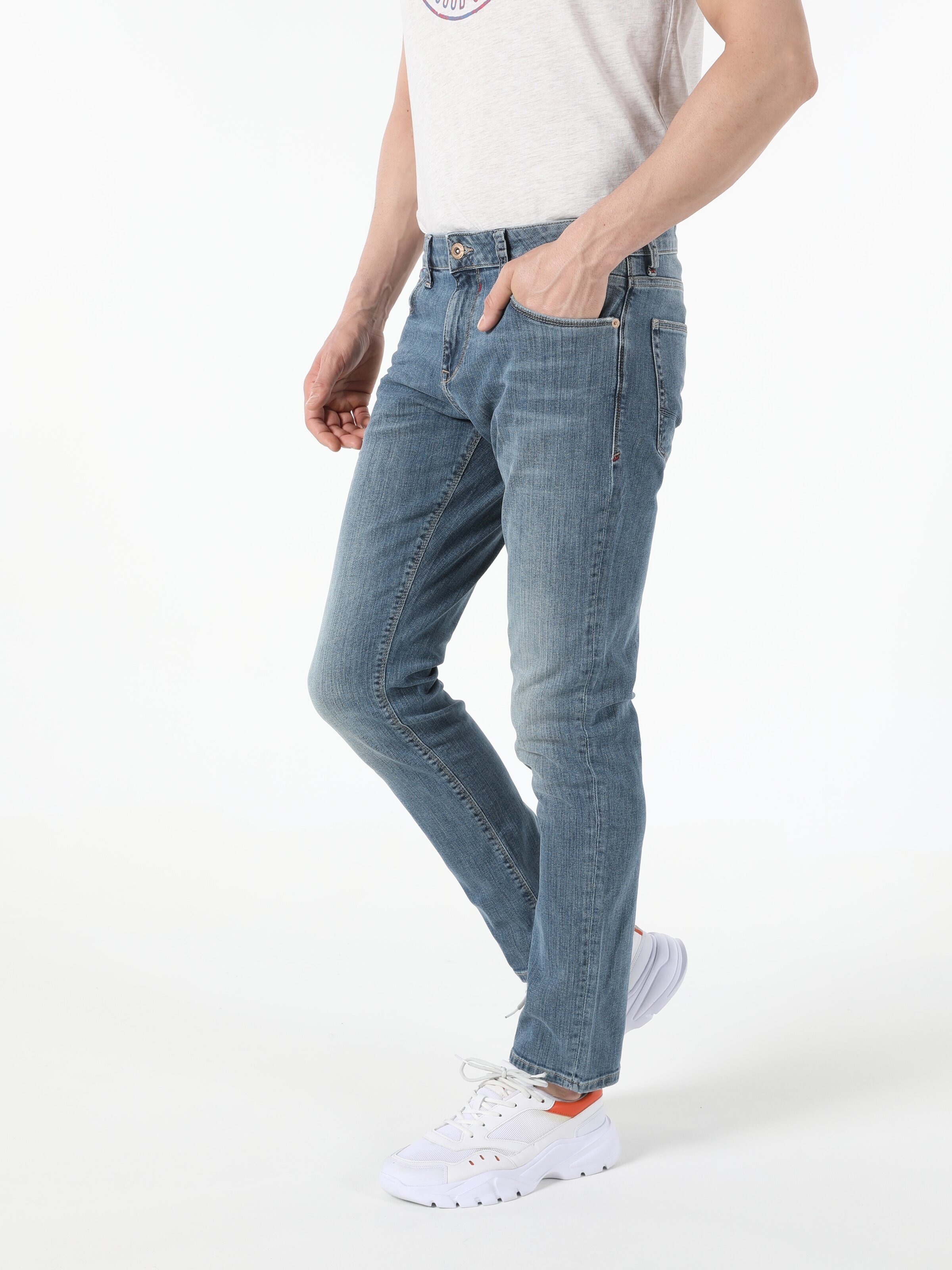 044 KARL straight fit 