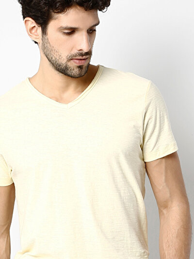 COLIN'S желтый мужской футболки короткий рукав