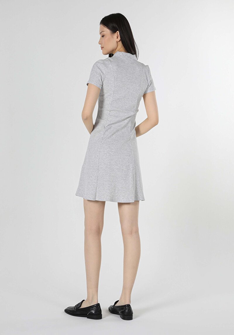 Показать информацию о Женское платье