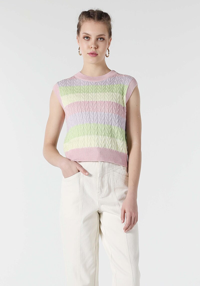 Показать информацию о Женский свитер