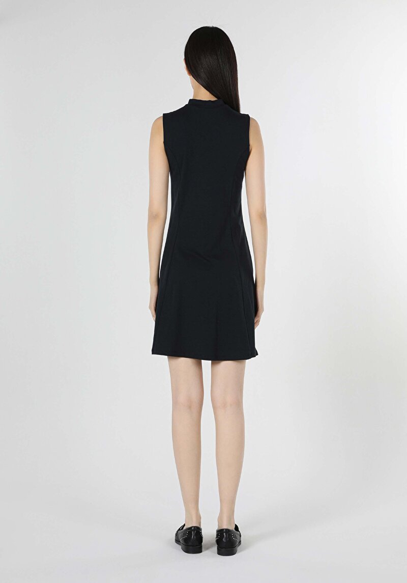 Показать информацию о Женское платье