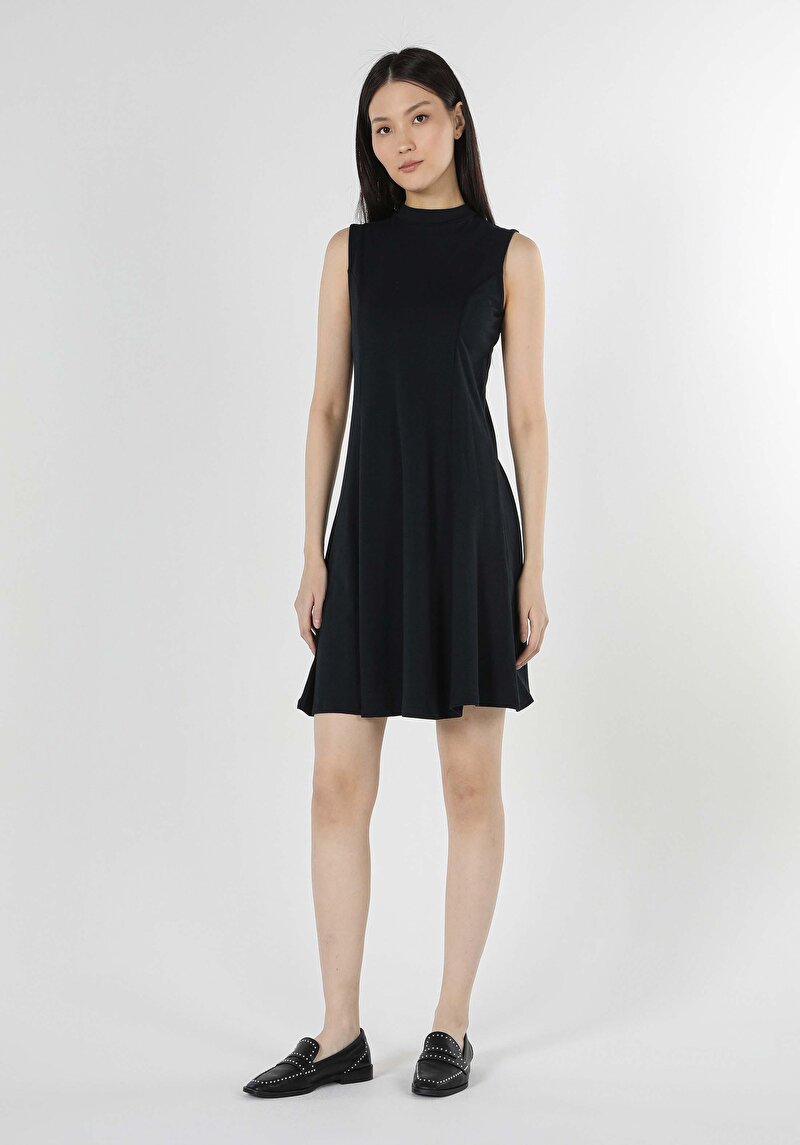 Показать информацию о Женское платье