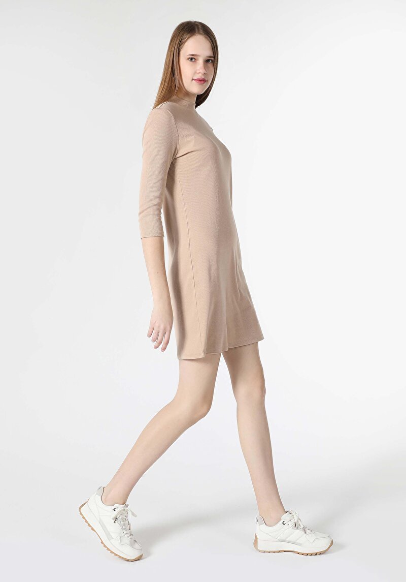 Показать информацию о Женское платье