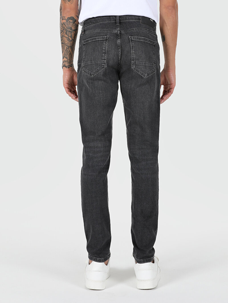 Показать информацию о Мужские джинсы цвета индиго облегающего кроя с заниженной посадкой