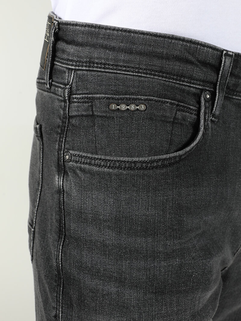 Показать информацию о Мужские джинсы цвета индиго облегающего кроя с заниженной посадкой