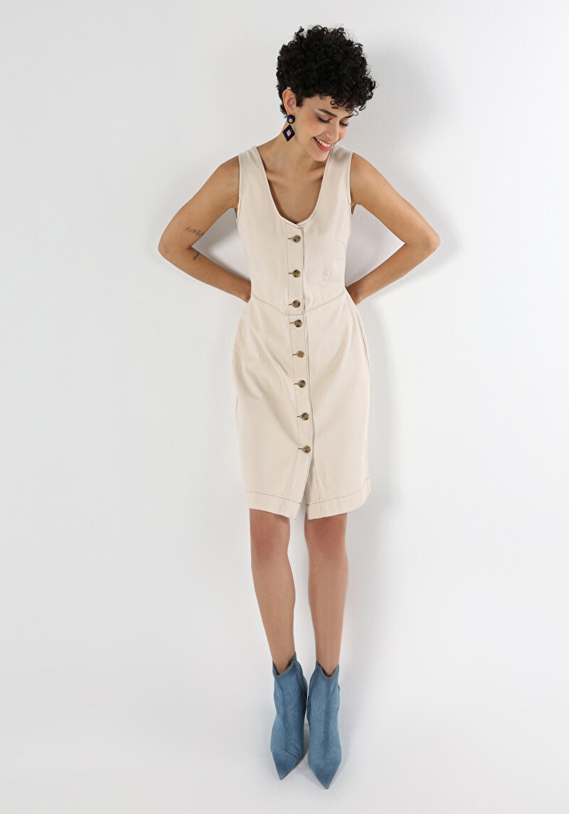 Изображение Женское облегающее платье без рукавов из натуральной ткани