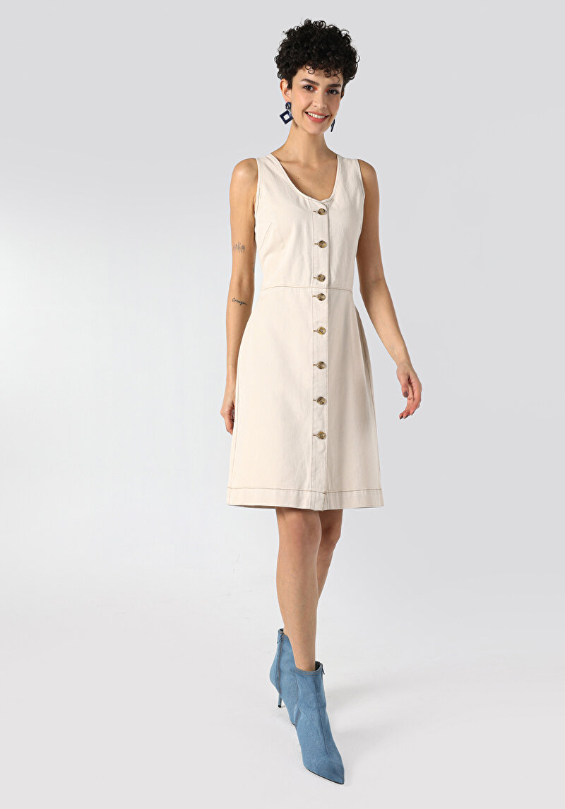 Показать информацию о Женское облегающее платье без рукавов из натуральной ткани