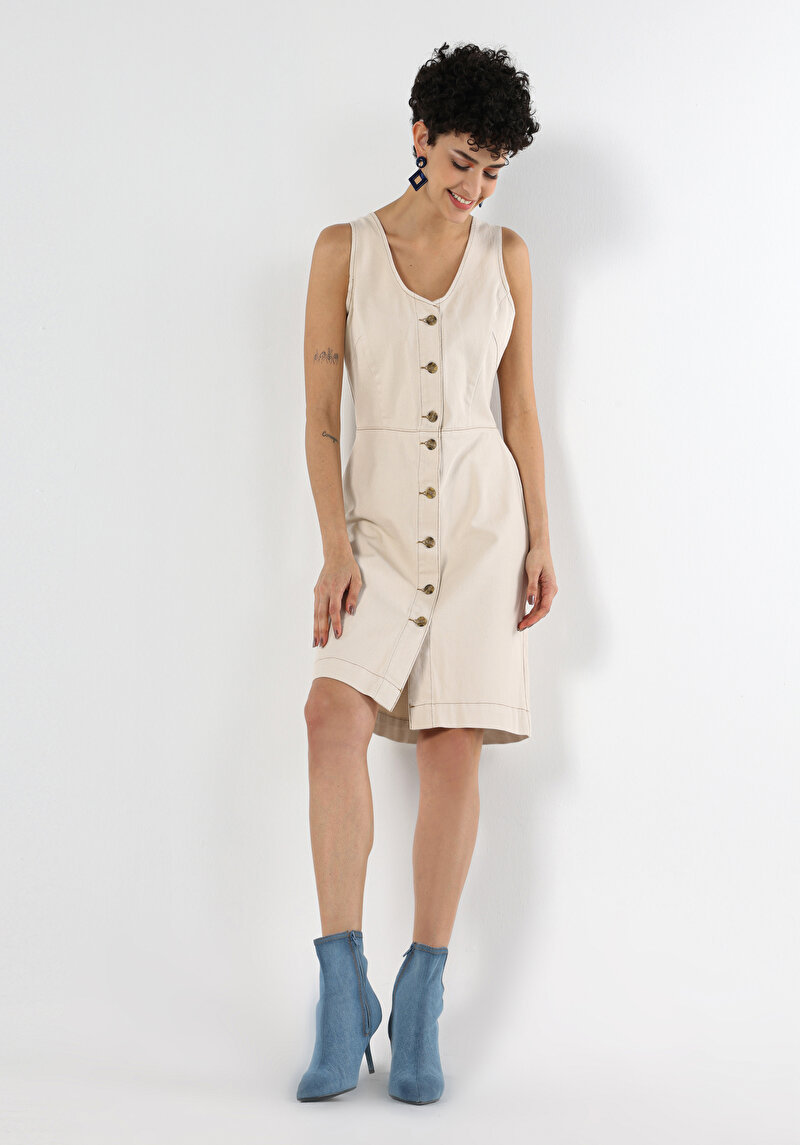 Показать информацию о Женское облегающее платье без рукавов из натуральной ткани