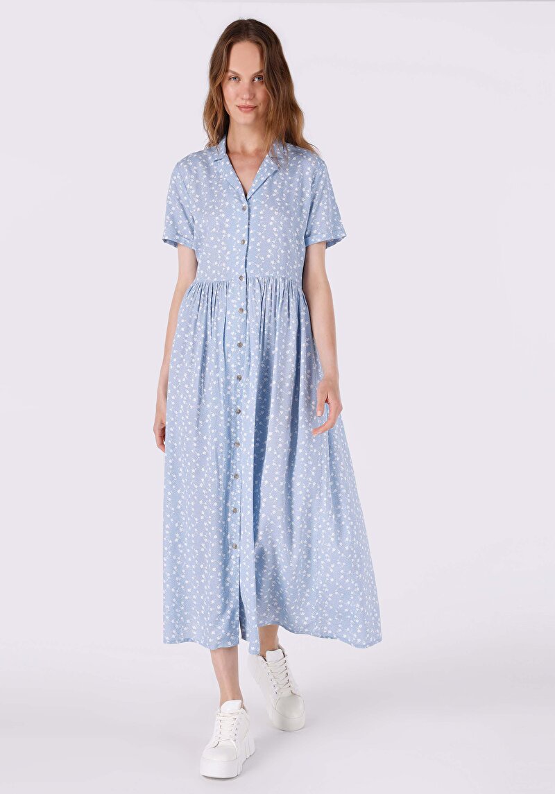 Изображение Женское синее платье стандартного кроя