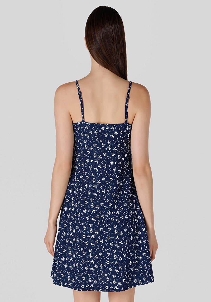 Показать информацию о Женское платье