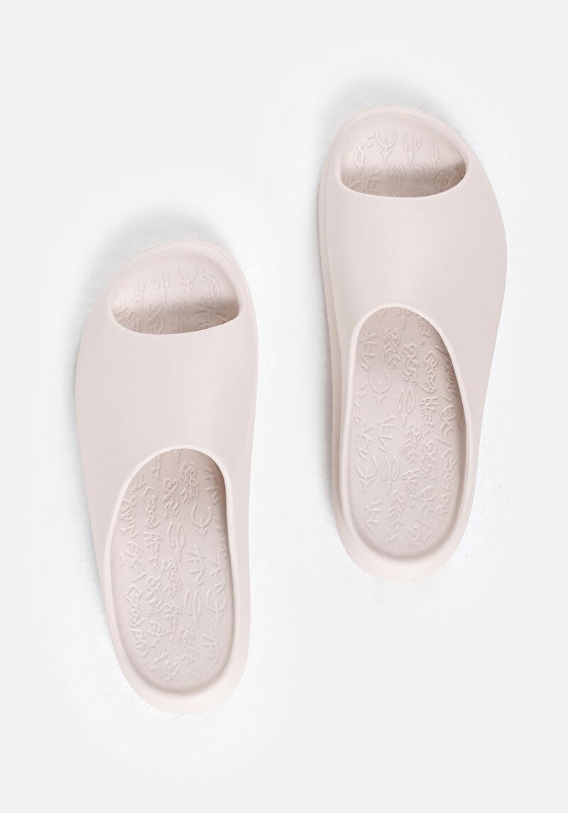 Изображение Женские бежевые сланцы