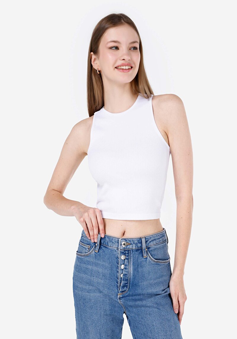 Изображение Женская приталенная майка белая