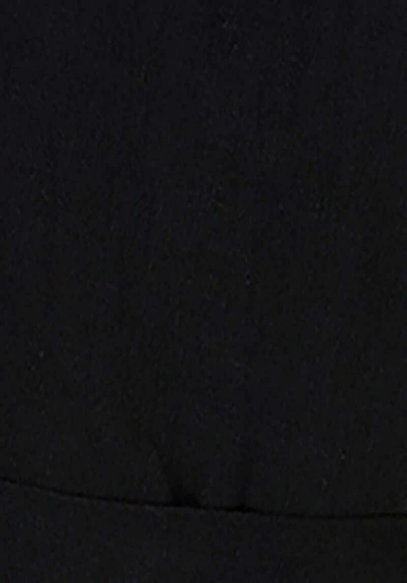 Показать информацию о Женское чёрное платье обычного кроя