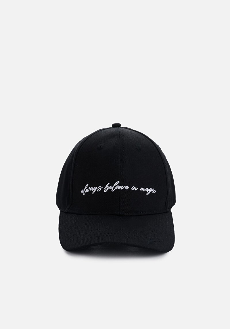 Изображение Женская чёрная бейсболка