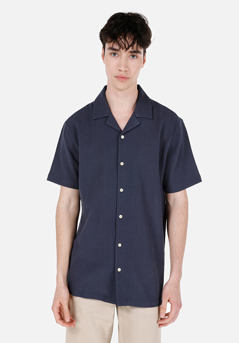 Изображение Мужская рубашка короткий рукав